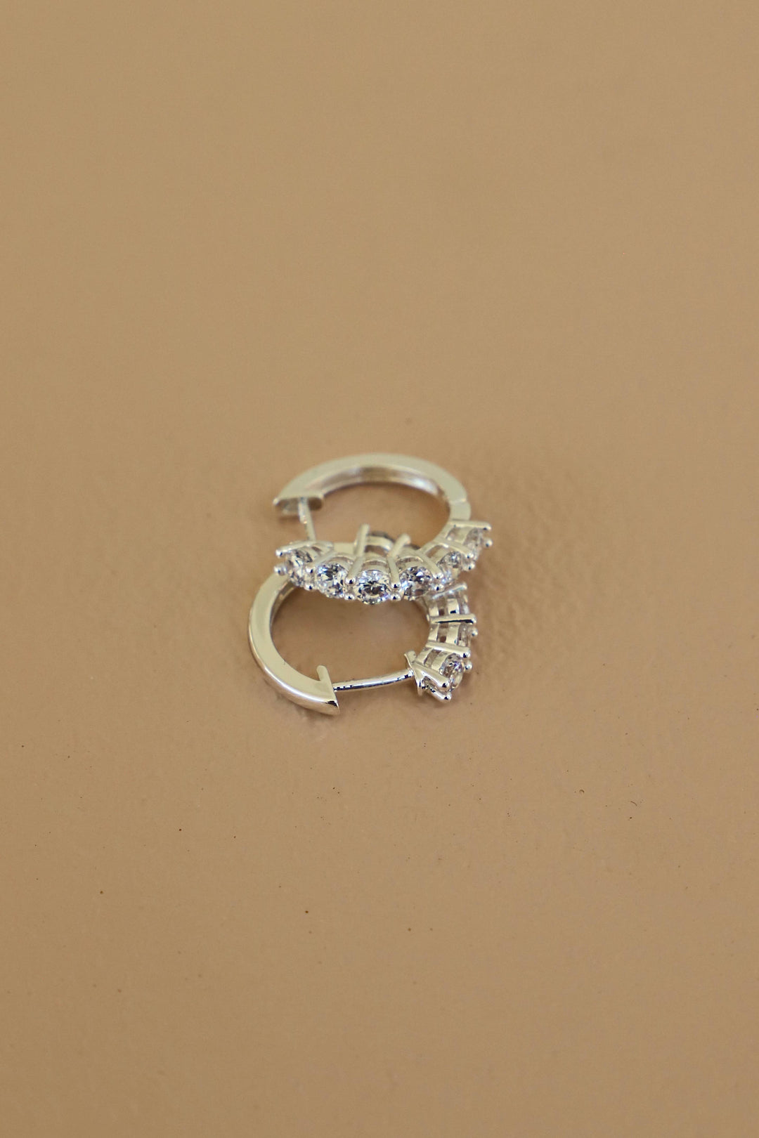 E1725S Silver Élan Hoops
