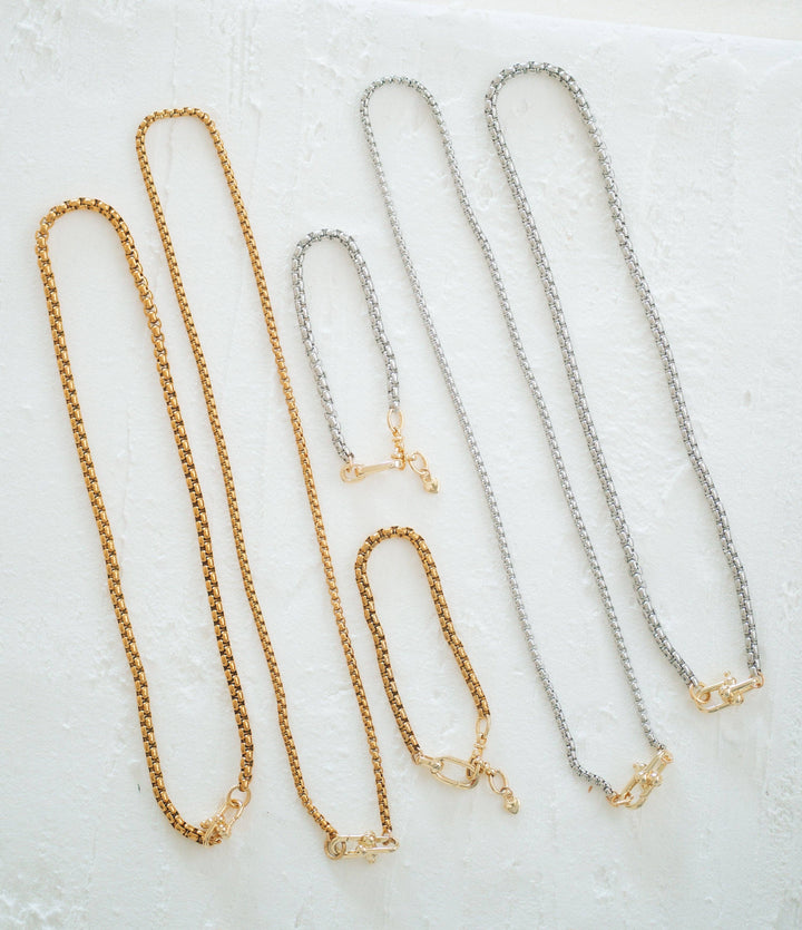 Walker Necklace