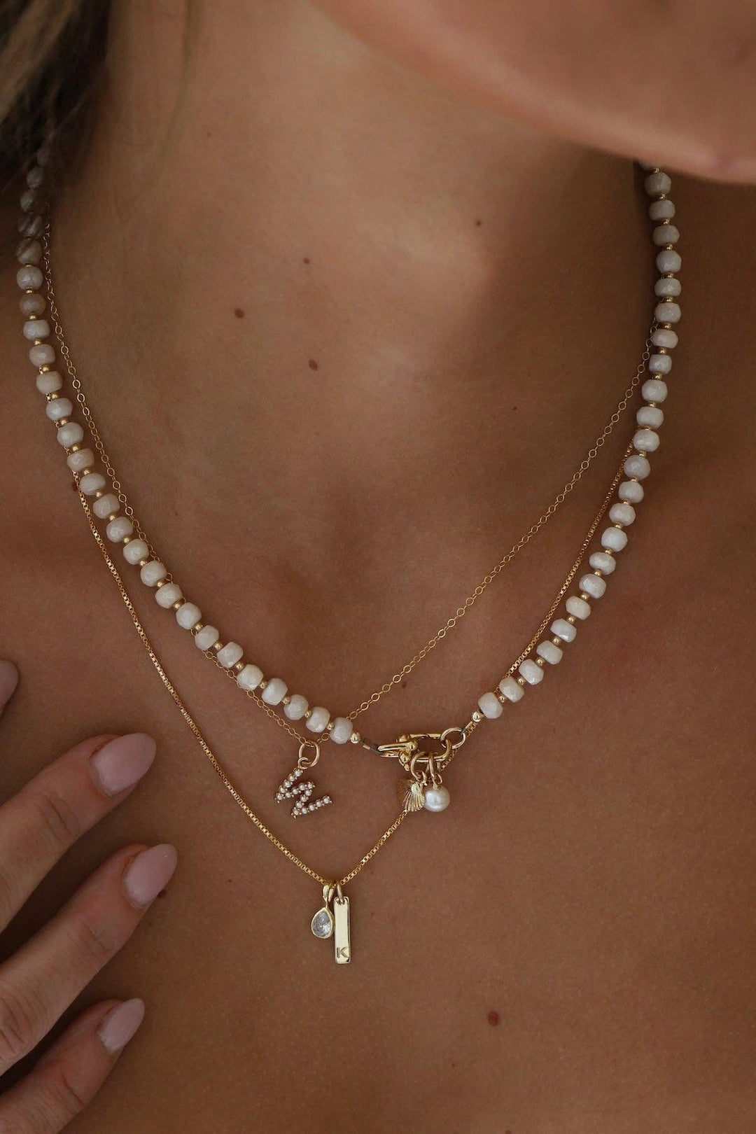 N1130GWH Necklace-White Silverite Beaded