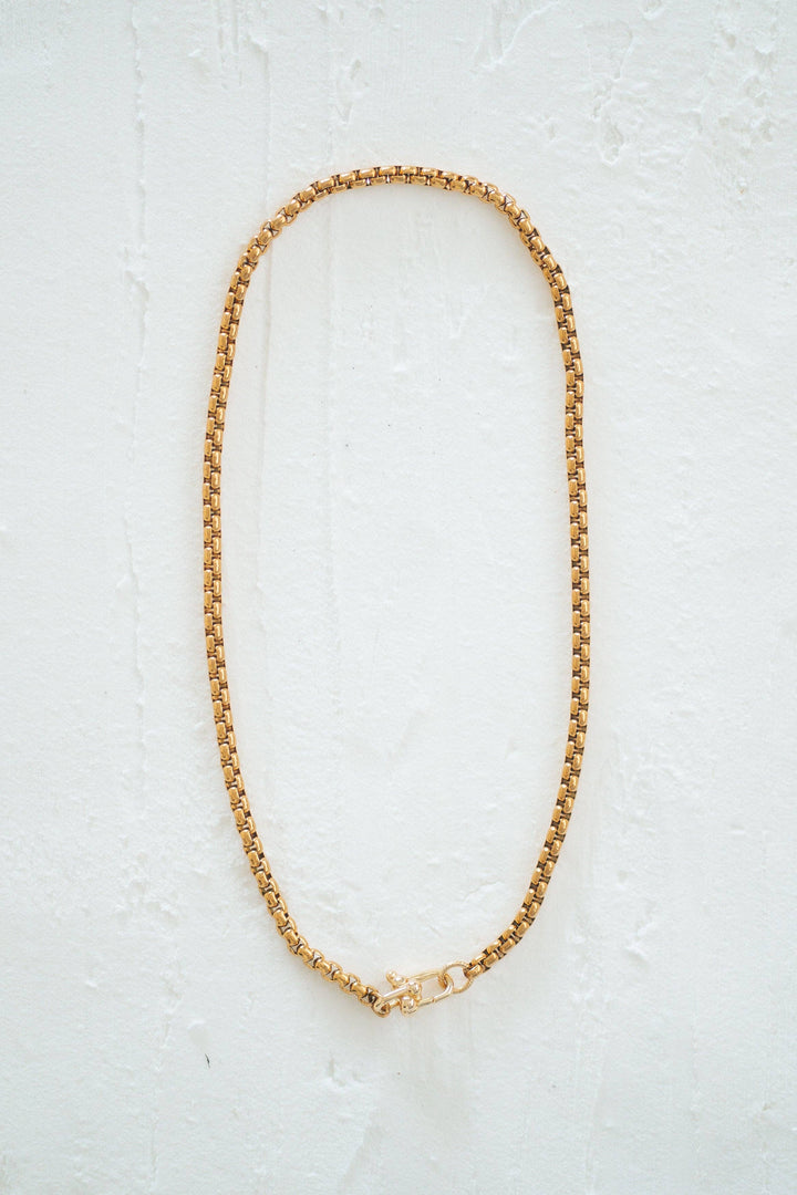 Walker Necklace