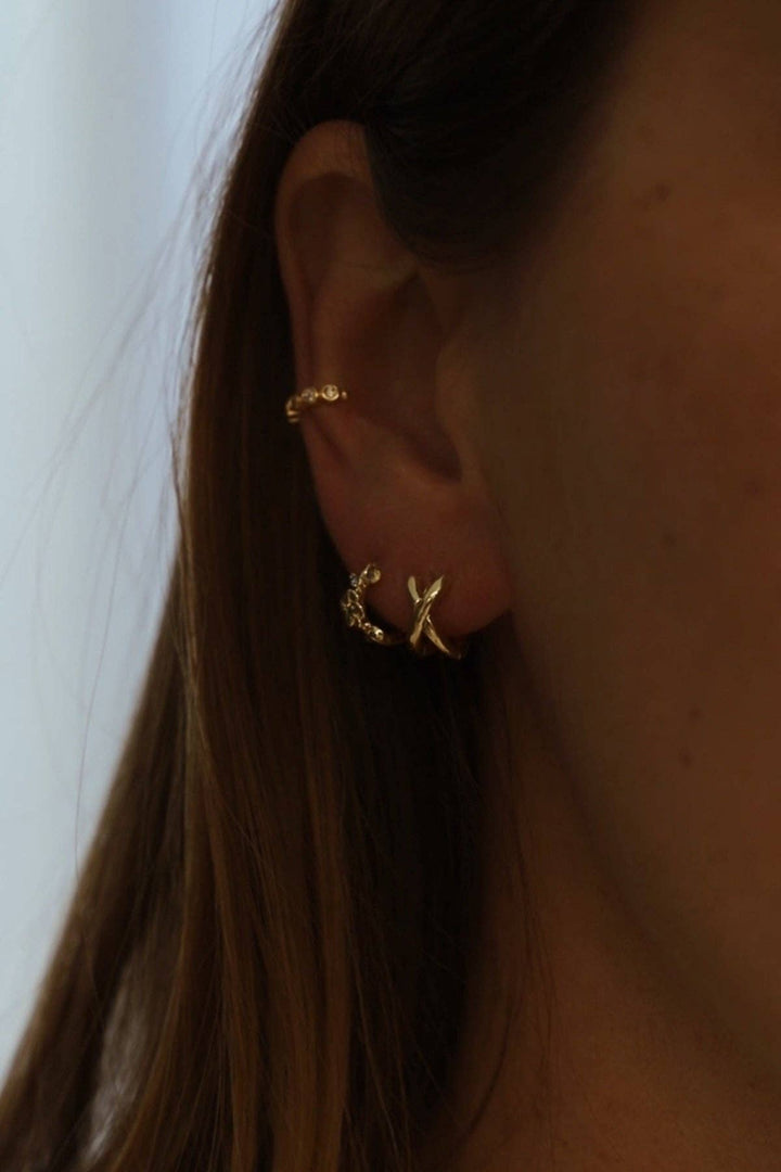 E1764 Earrings-Gold Axel Huggies