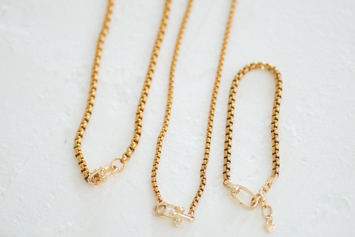 Walker Necklace