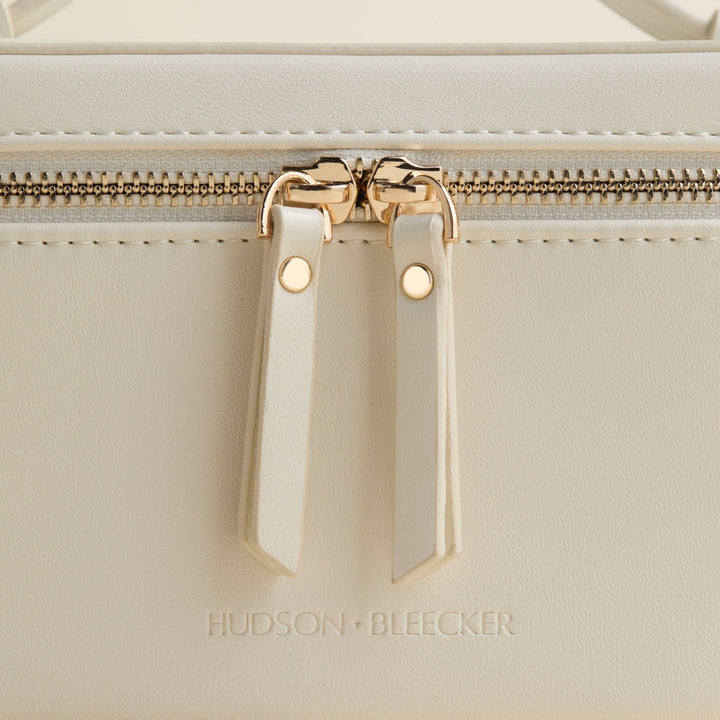 Jetsetter Train Case-Ecru Cream