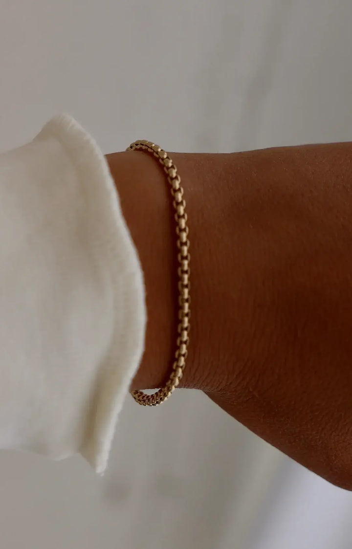 B1197 Bracelet-Nova Holland Round Box Chain SMALL