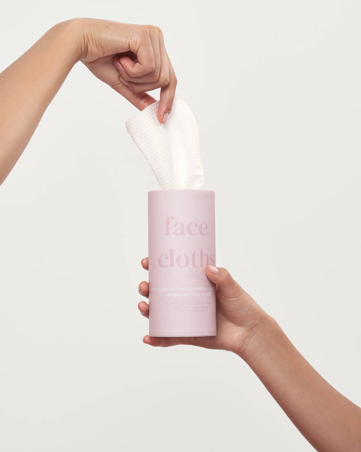 Face Cloths: 30 Single-use towels