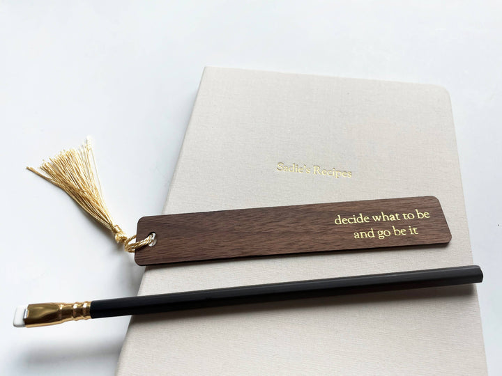 Custom Text Foil Embossed Wooden Bookmark: Gold / Evergreen