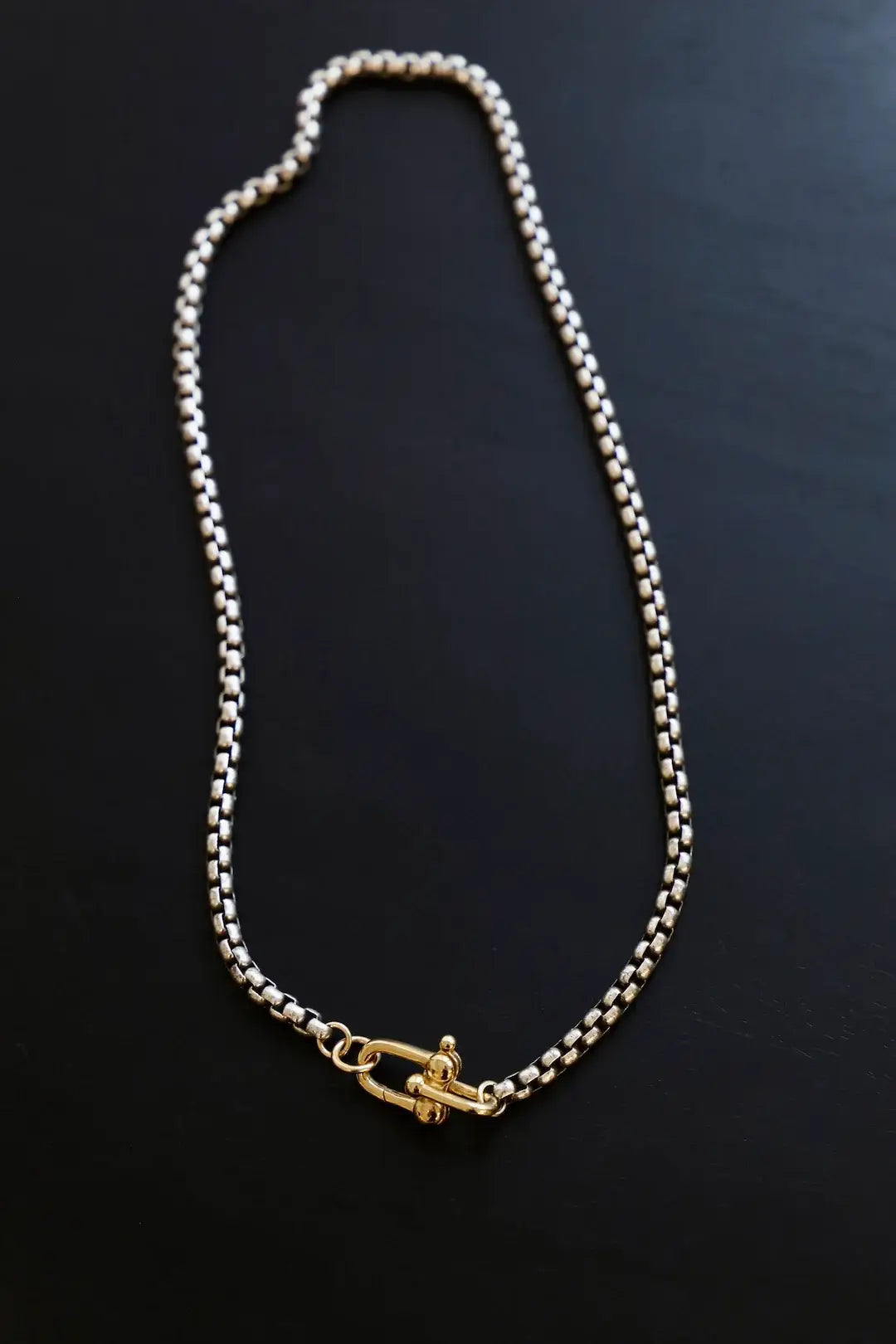 CN1544 Silver Necklace-Box Chain Nova Round