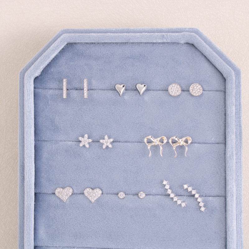 Velvet Gift Tag Trio-Gold Heart Studs