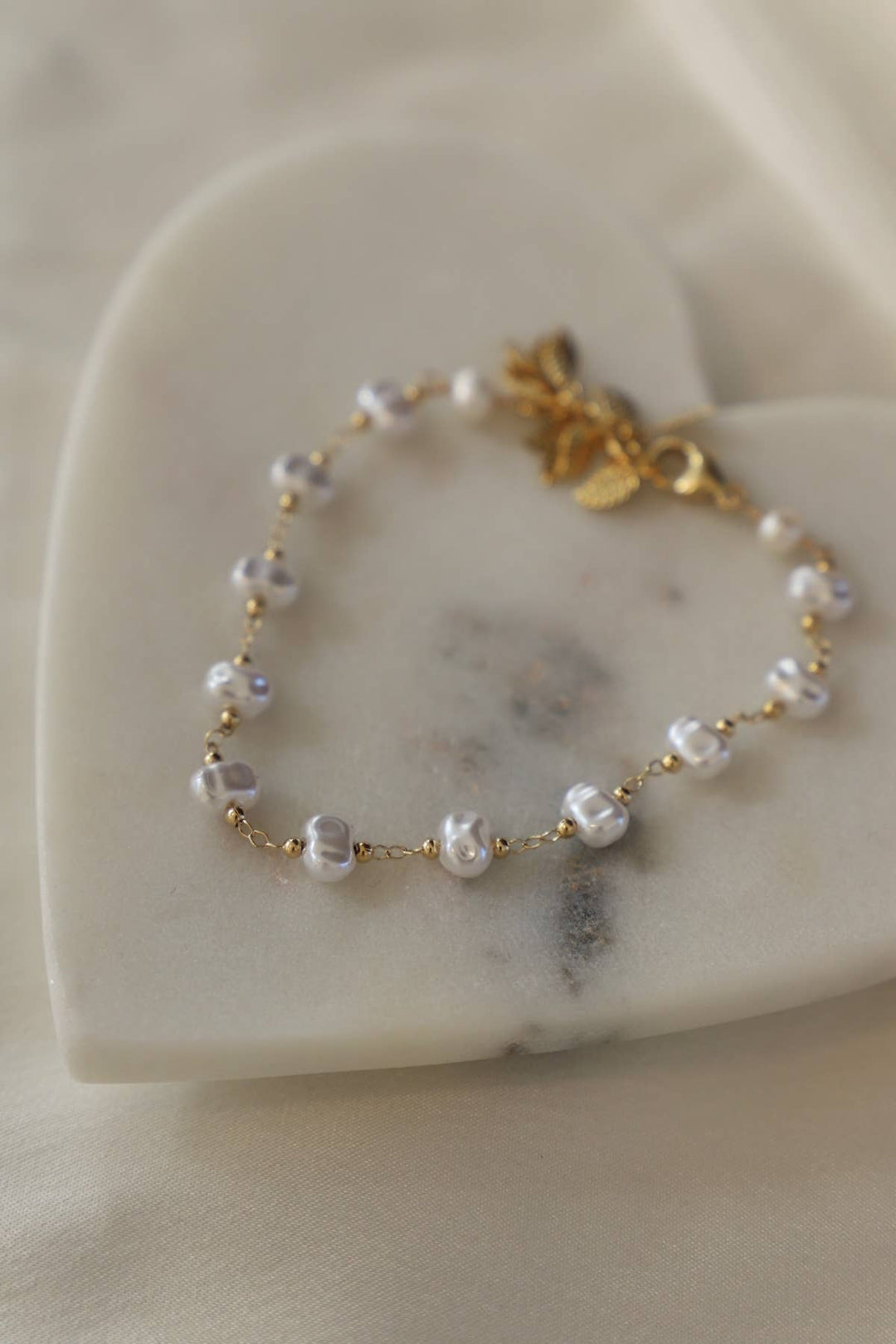 B1216 Gold Bracelet-Pearl Station Chain-24kt gold plate