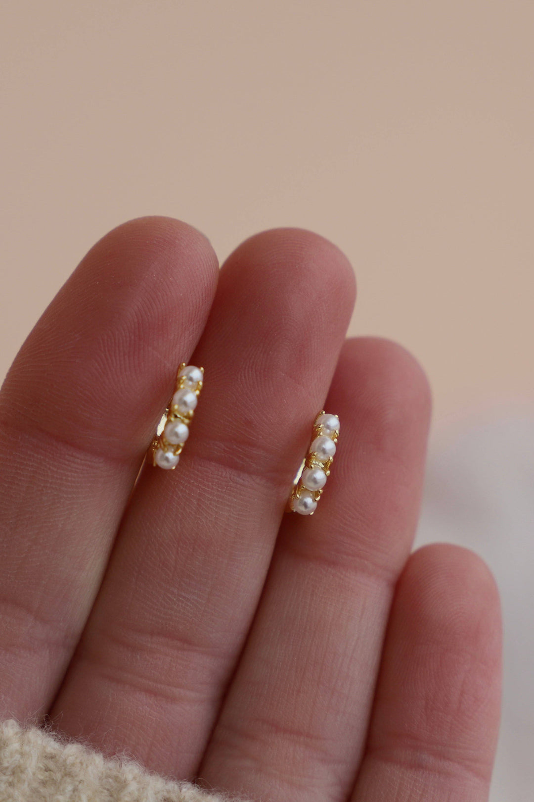 E1711G Gold Earrings-Mini Pearl Hoops