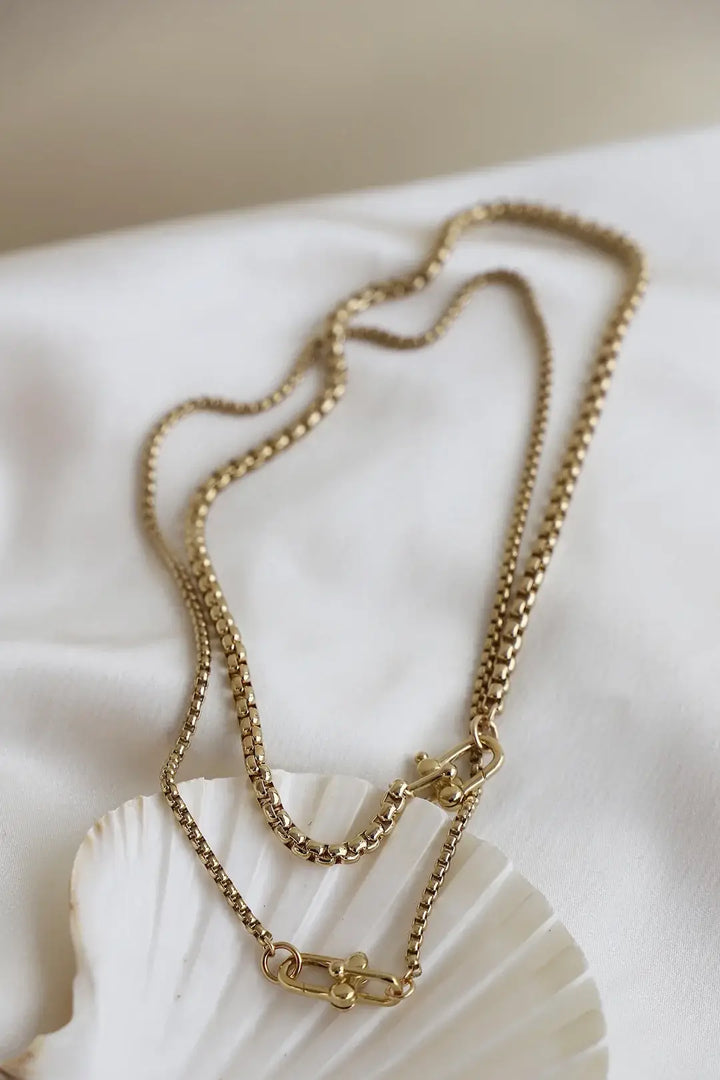 CN1544 Gold Necklace-Box Chain Nova Round
