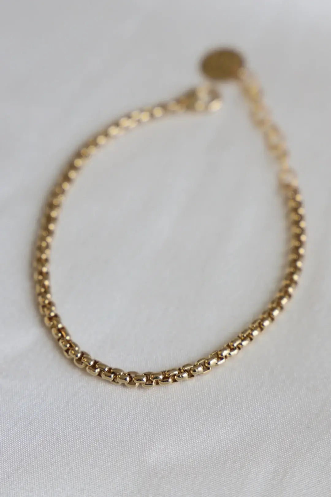B1197 Bracelet-Nova Holland Round Box Chain SMALL