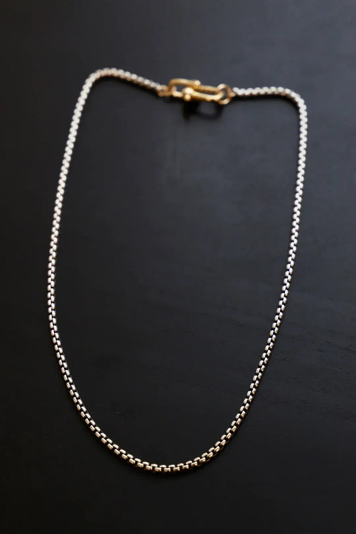 CN1544 Silver Necklace-Box Chain Nova Round